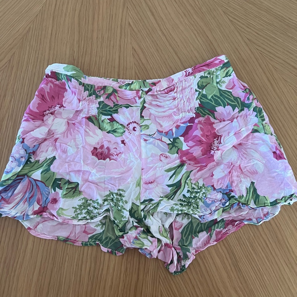 Oysho floral shorts